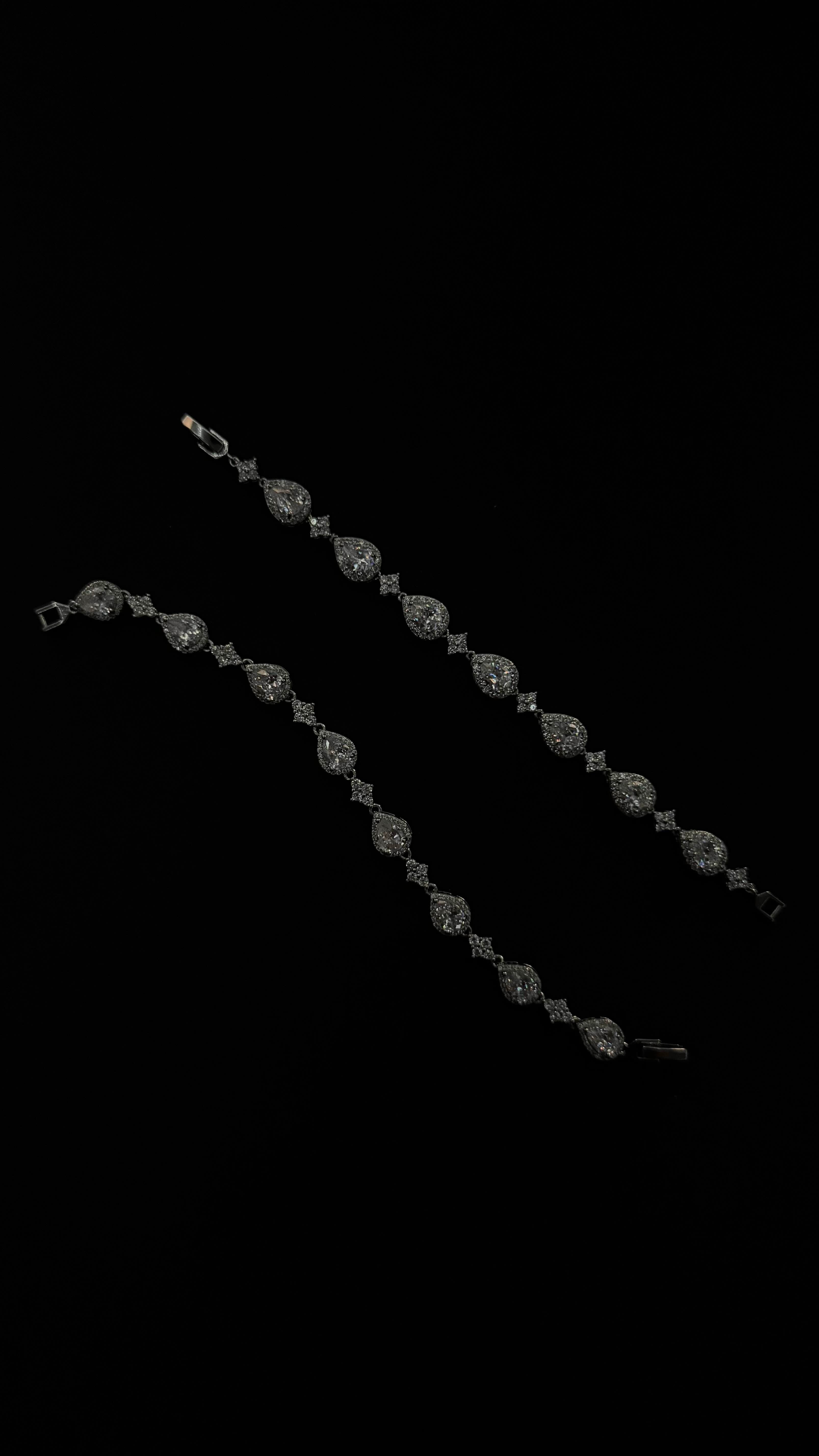 White Star Tear Drop Bracelet